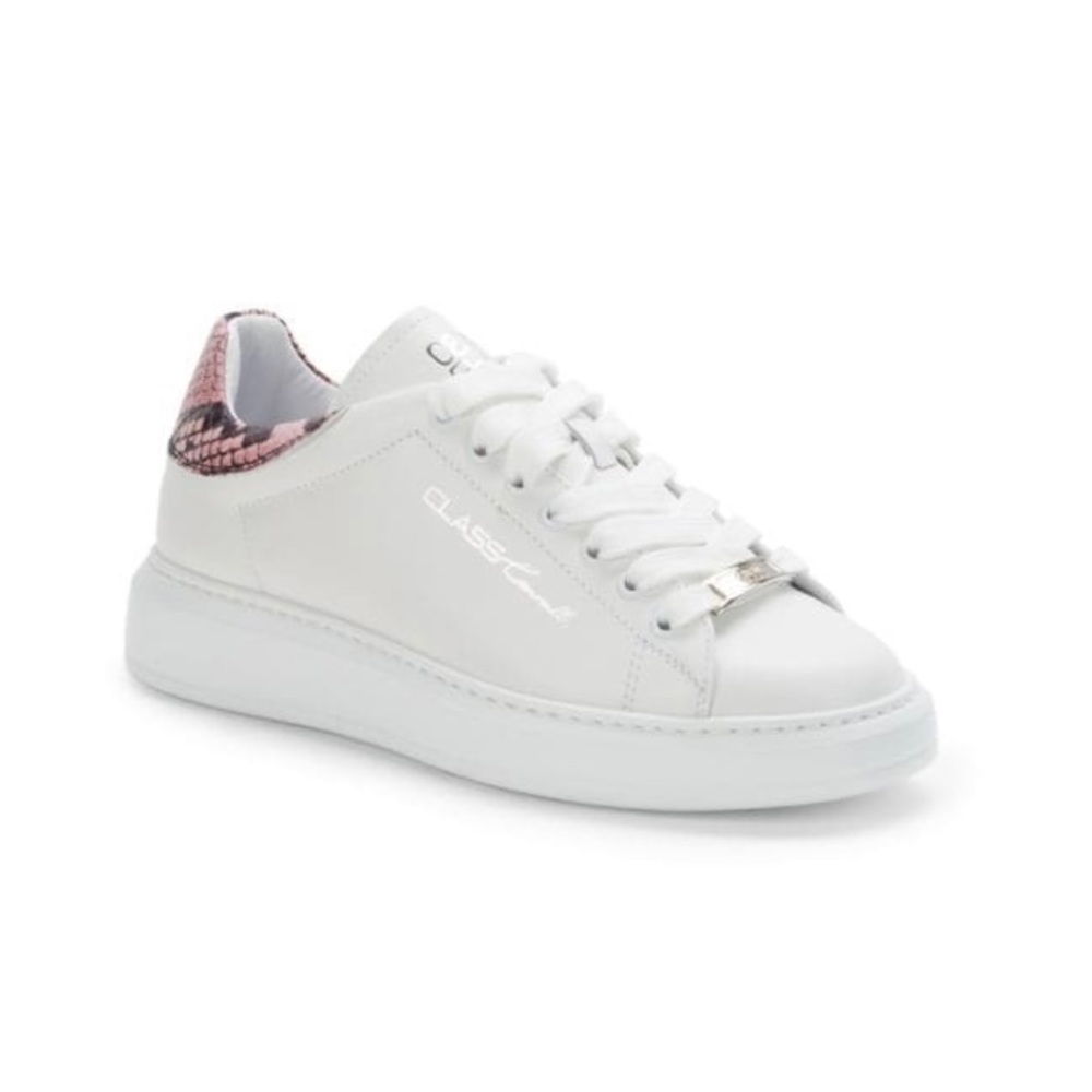 CAVALLI CLASS BY ROBERTO CAVALLI
​Leather Low Top Sneakers. New without box.